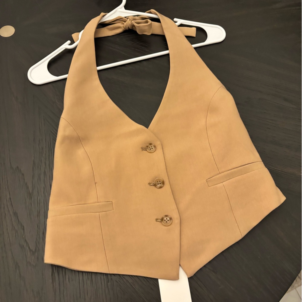WAYF New With Tags Top
